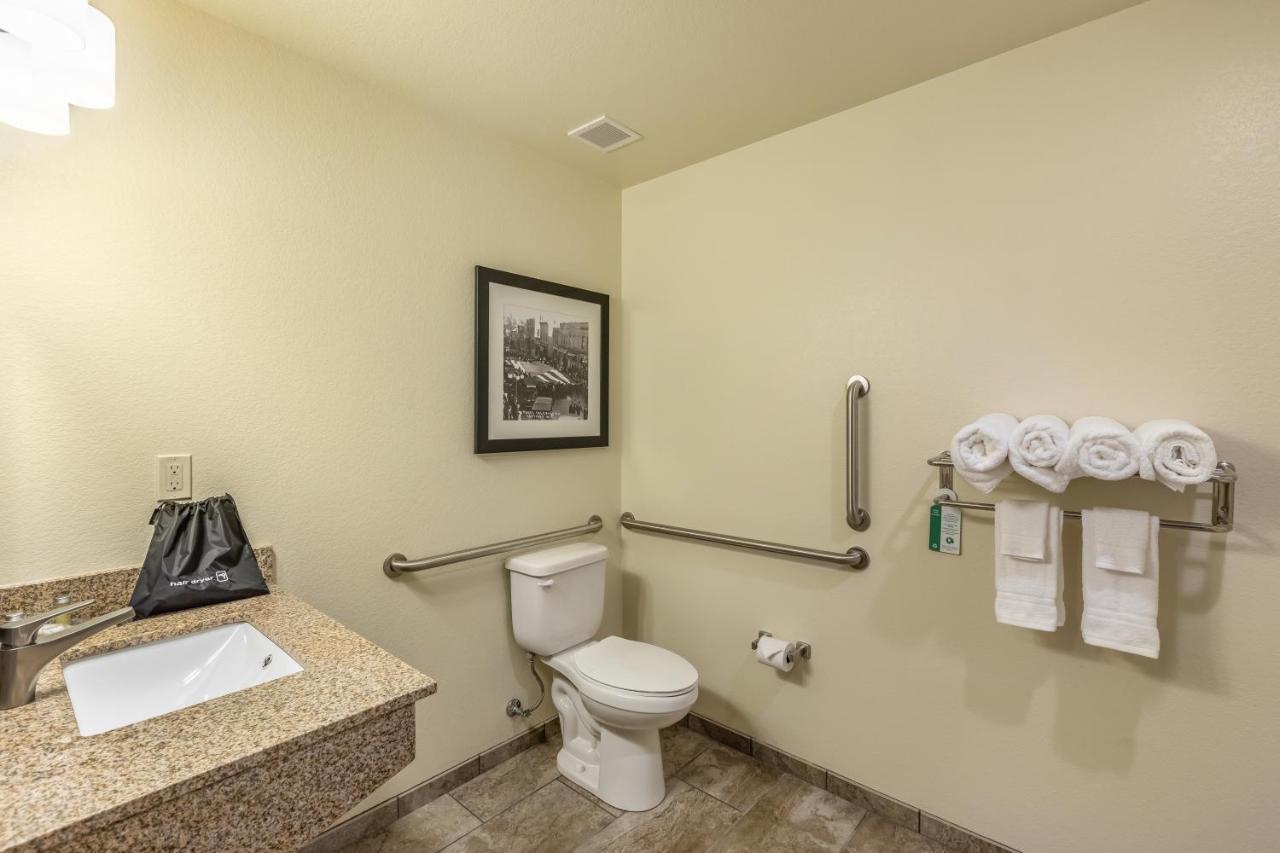 Cobblestone Inn & Suites Fairfield Bay المظهر الخارجي الصورة