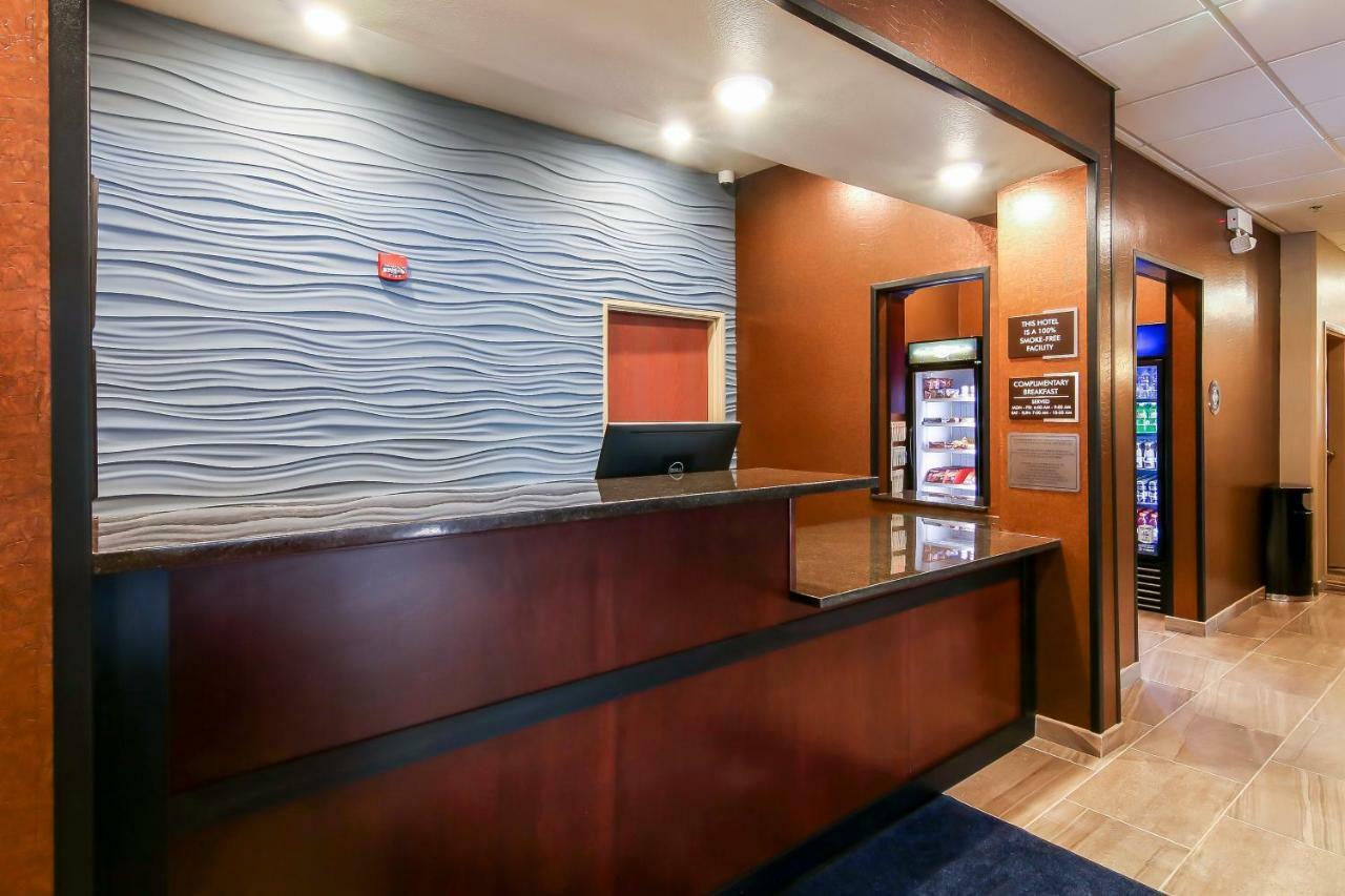 Cobblestone Inn & Suites Fairfield Bay المظهر الخارجي الصورة