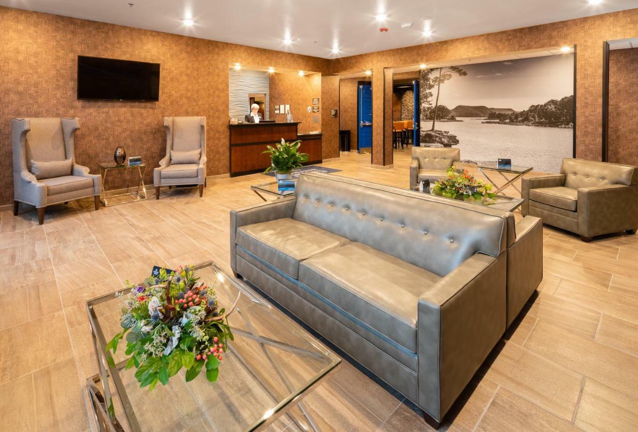 Cobblestone Inn & Suites Fairfield Bay المظهر الخارجي الصورة