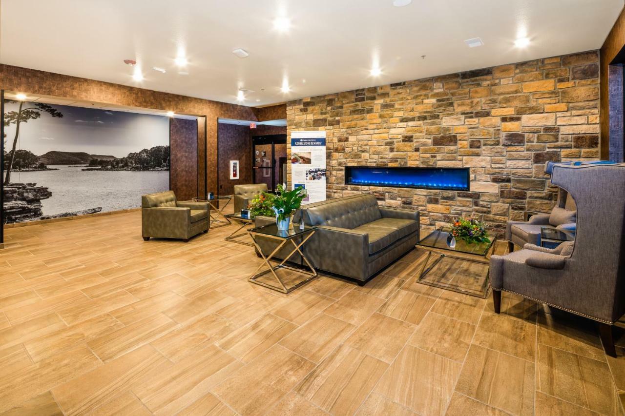 Cobblestone Inn & Suites Fairfield Bay المظهر الخارجي الصورة