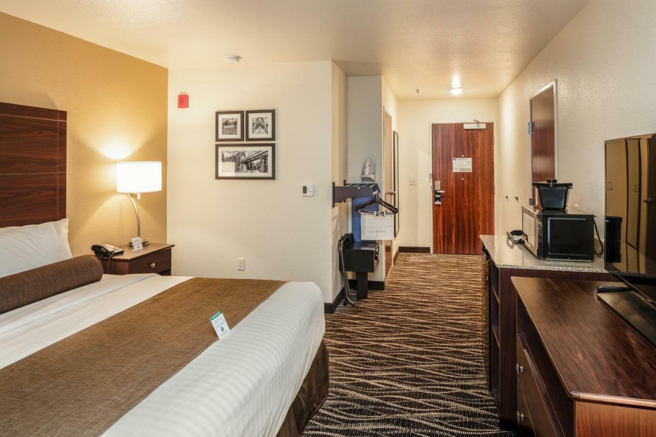 Cobblestone Inn & Suites Fairfield Bay المظهر الخارجي الصورة